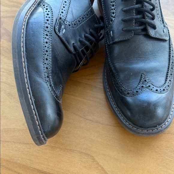 Vionic Black Wingtip Brogue Derby Shoes main image 6